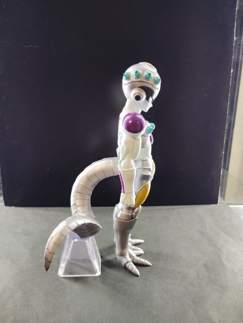 コルド大王　メカフリーザ　ドラゴンボール　一番くじ　フィギュア　F賞　E賞