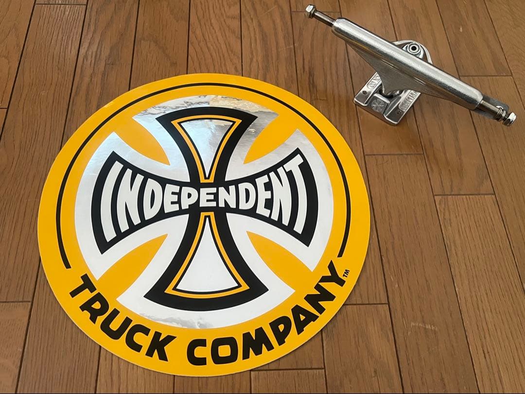 インディ Independent Truck Co 特大ステッカー イエロー