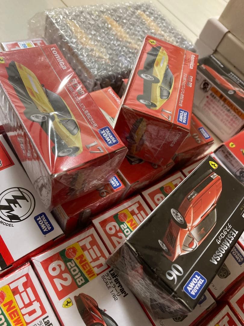トミカ　フェラーリ　初回　多数　絶版品　セット　新品未開封　一部箱潰れあり品あり