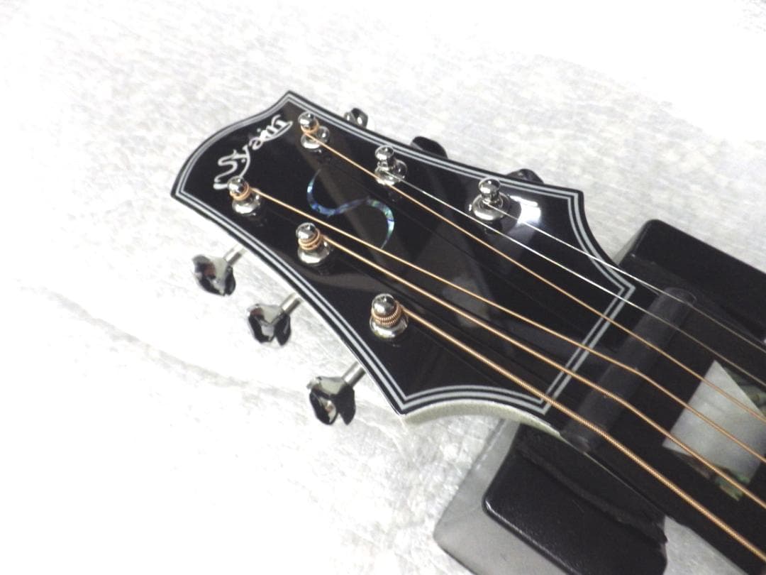 限定品　Sヤイリ　ラメ入り塗装　エレアコギター　YATK-1400EC/WHG