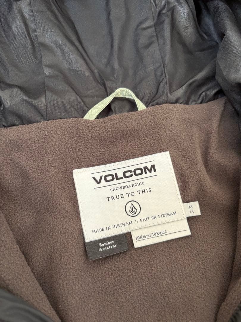 【4/8までの販売】VOLCOM BURTONスノーボードウェア Mサイズ