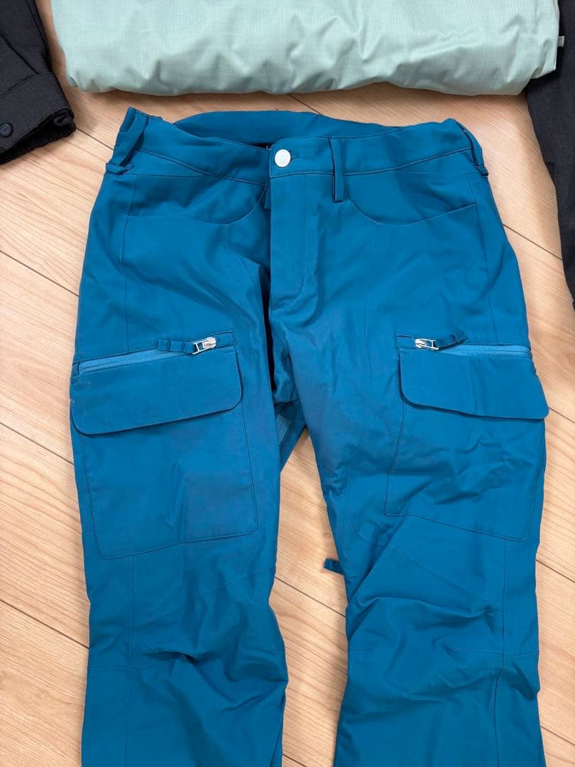 【4/8までの販売】VOLCOM BURTONスノーボードウェア Mサイズ