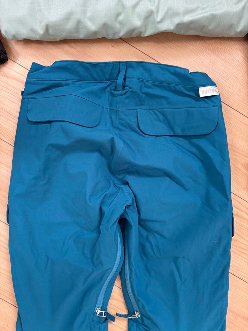 【4/8までの販売】VOLCOM BURTONスノーボードウェア Mサイズ