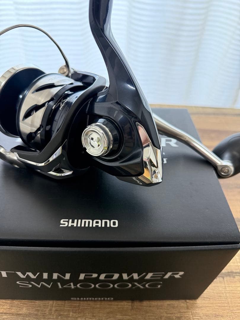 美品　シマノ　ツインパワーsw14000xg