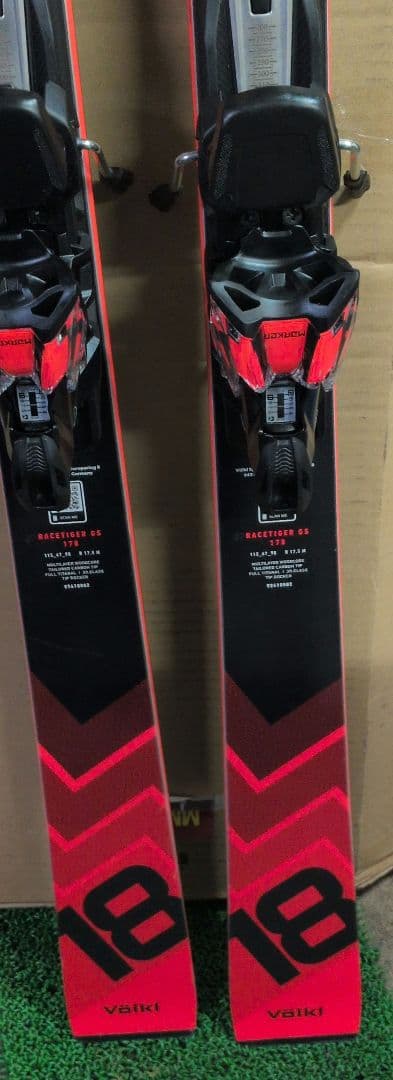 Völkl Racetiger GS スキー 18 　178㌢