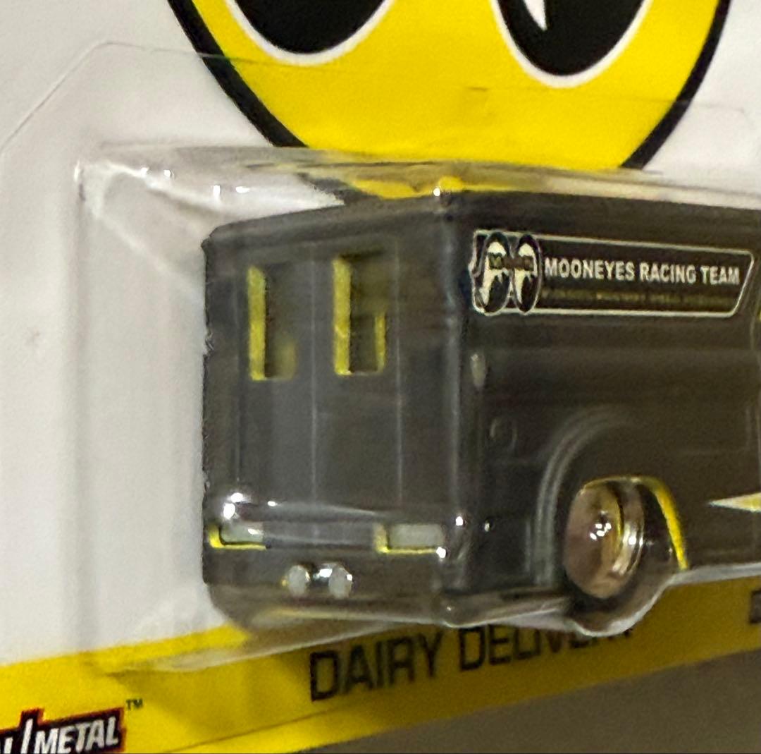 ミニカー Hot Wheels Dairy Delivery Mooneyes