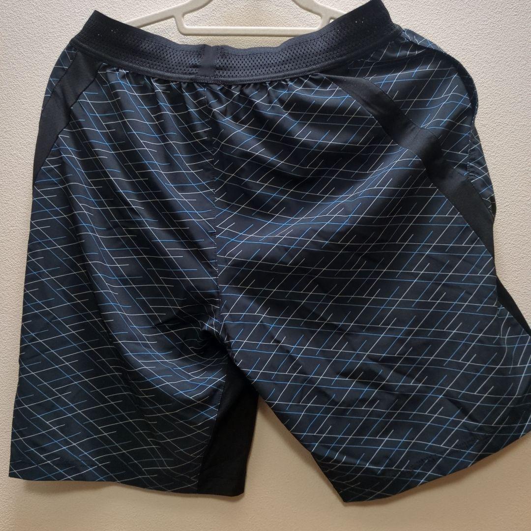 YONEX ブラック/ブルー ハーフパンツ JP L