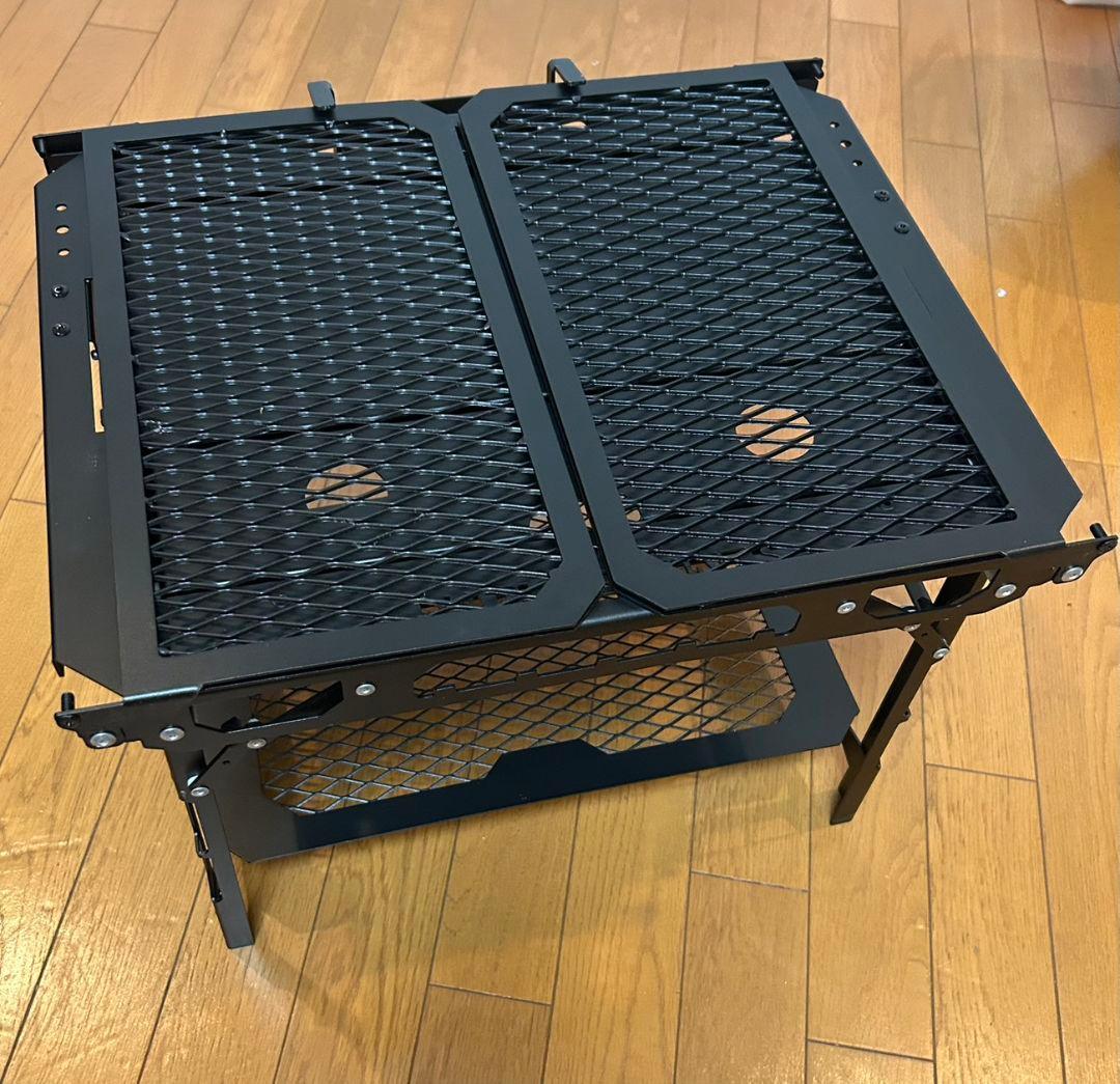 THE CURTIS TABLE カーチステーブル