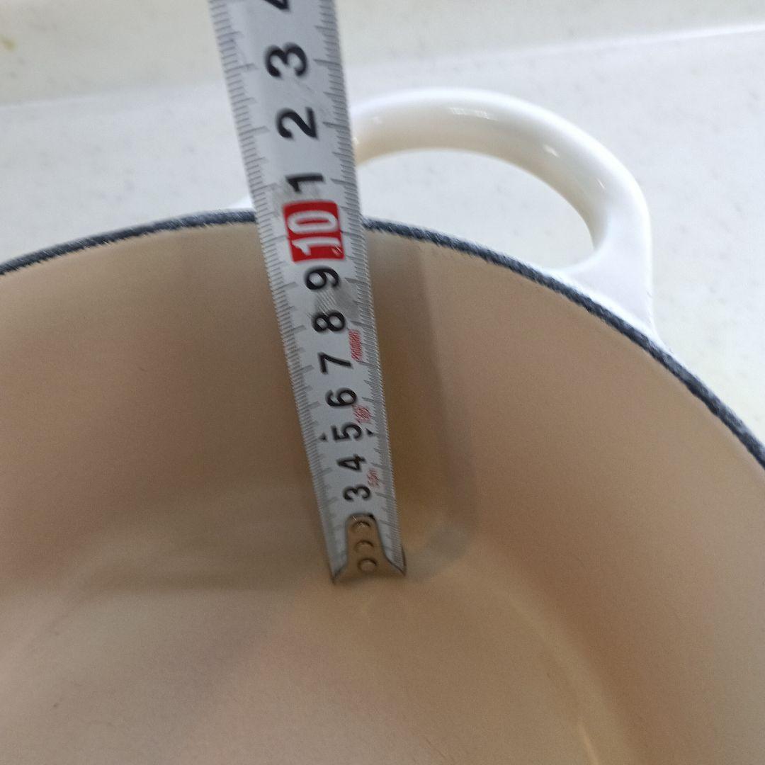 LE CREUSET ココットオーバル25cm 両手鍋 ホワイトベージュ
