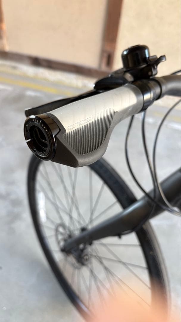 【愛知県内引き渡し限定】Trek FX3 Disc 2023年モデル　Mサイズ