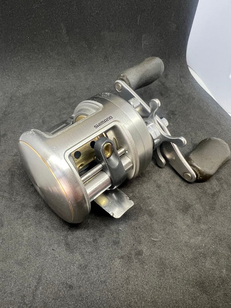 【中古】シマノ 05カルカッタ51 左ハンドル ベイトフィネス