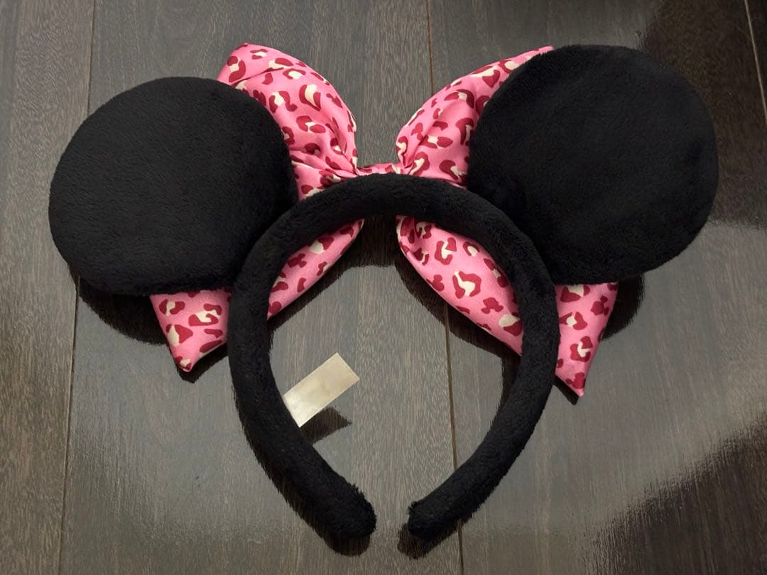 ディズニー　ヒョウ柄リボン　ピンク　カチューシャ