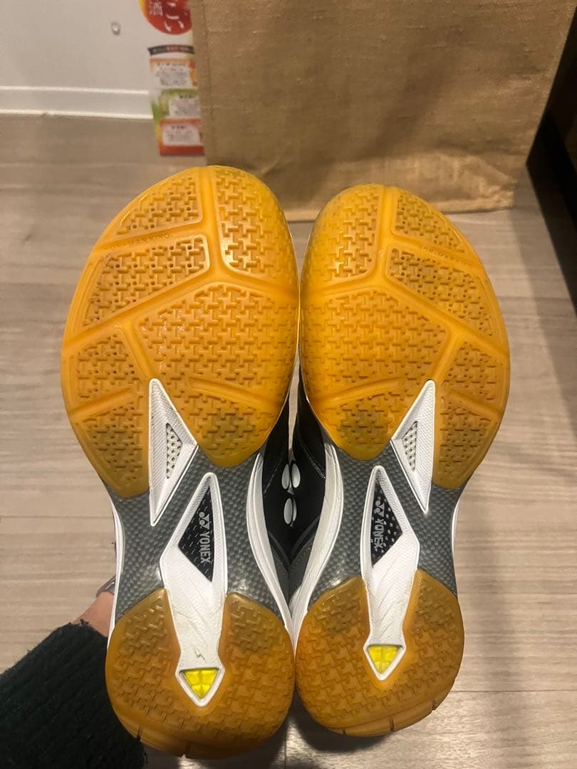 y*0様 YONEX バドミントンシューズ SHB65Z3 ２６.５cm