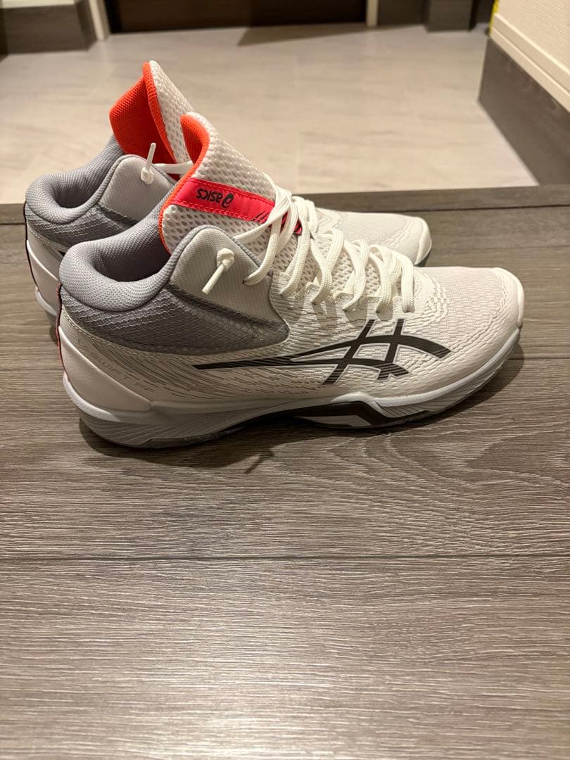 超美品！アシックス　asics バレーシューズ　ミドルカット　27.5cm