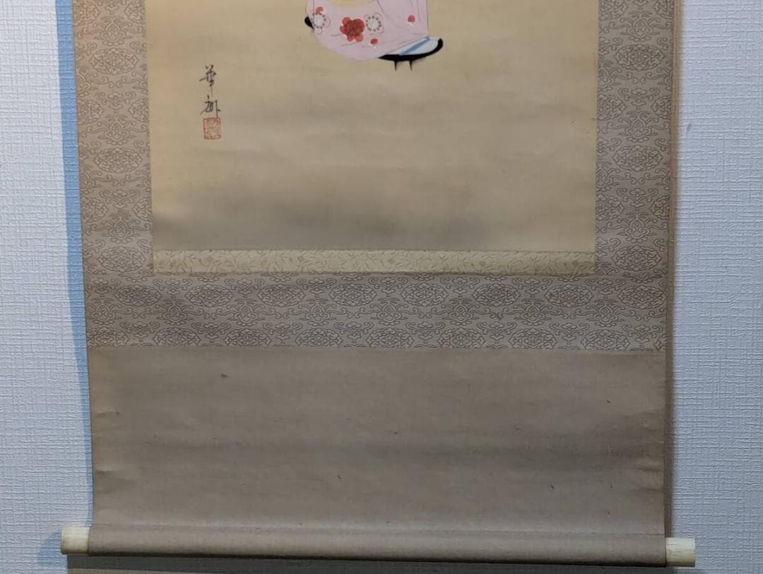 【真作】掛軸　美人画掛軸　春風にたたずむ立ち姿・華やかな和装美人　合箱入　V95