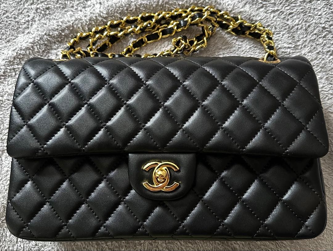 CHANEL 黒 レザー バッグ ゴールドチェーン ノベルティ