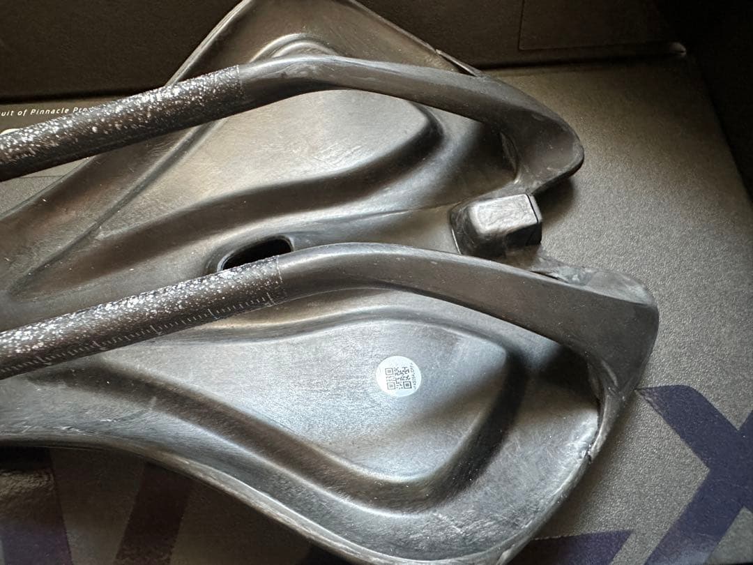 CADEX BOOST SADDLE 超軽量カーボンサドル