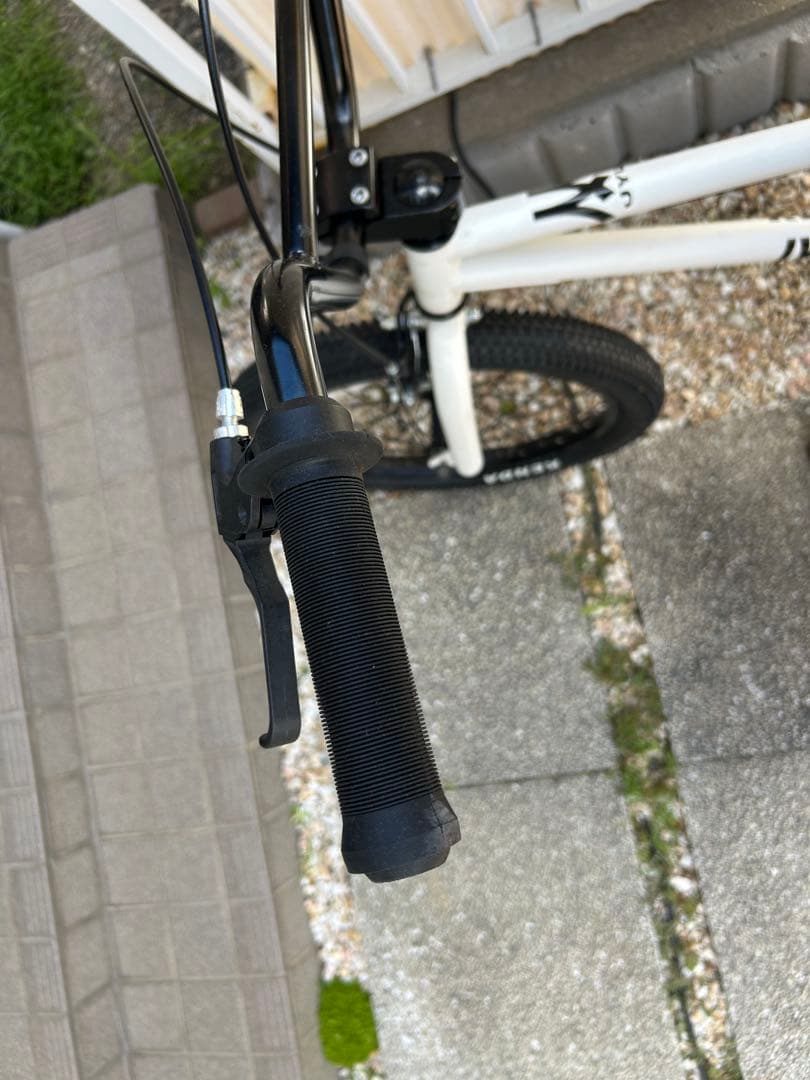 【ほぼ使用なし】2023 JYU BMX V3 マットホワイト