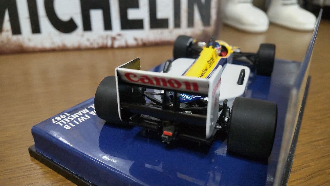 ミニチャンプス製.ウイリアムズ.ホンダ.ＦＷ１１Ｂ.１９８７年. マンセル仕様