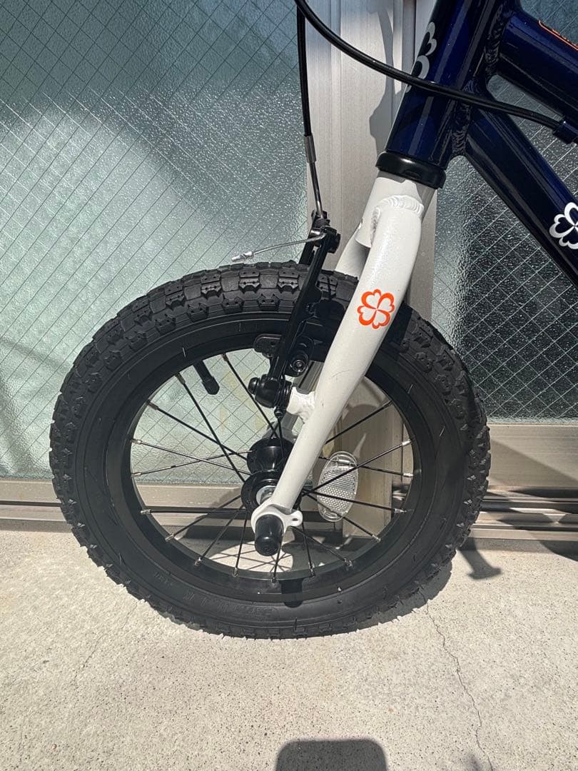 【送料込み】ヨツバサイクル14インチ ネイビー　純正スタンド+未使用補助輪付