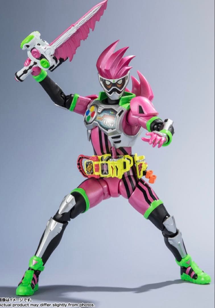仮面ライダーエグゼイド　ビルド　フィギィア