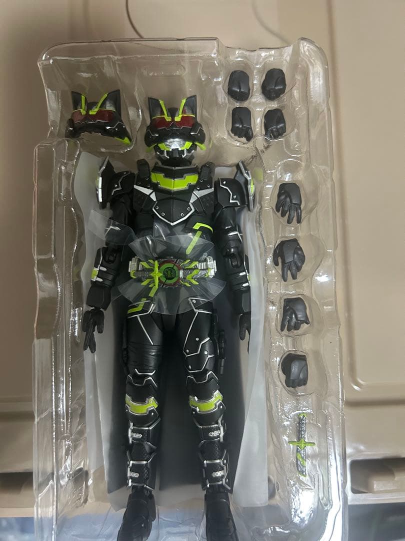 s.h.figuarts 仮面ライダータイクーンブジンソード
