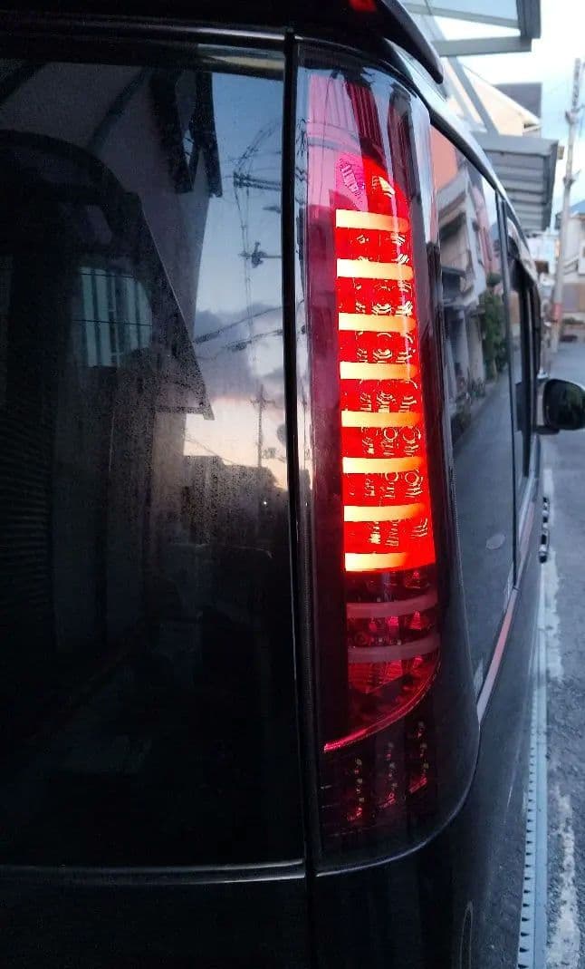 スズキ　パレット　MK21 LED テールランプ
