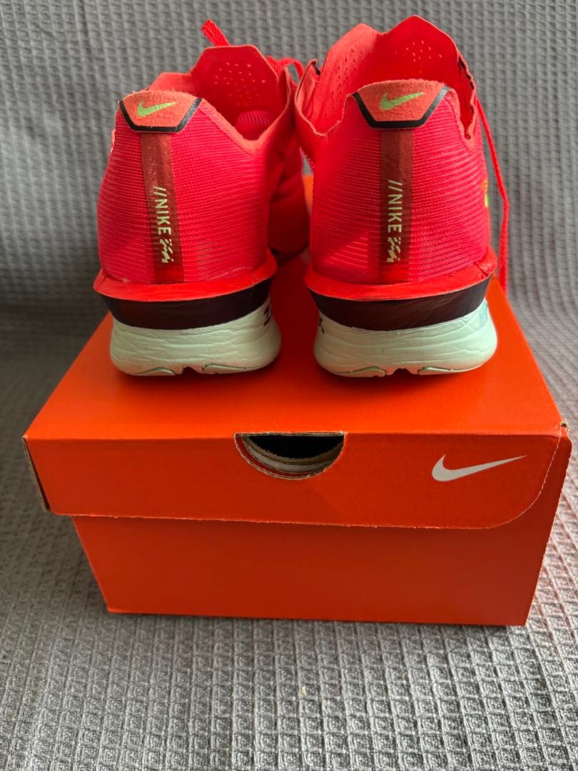 スパイク・シューズ Nike ZoomX VAPORFLY NEXT %4 26.5cm