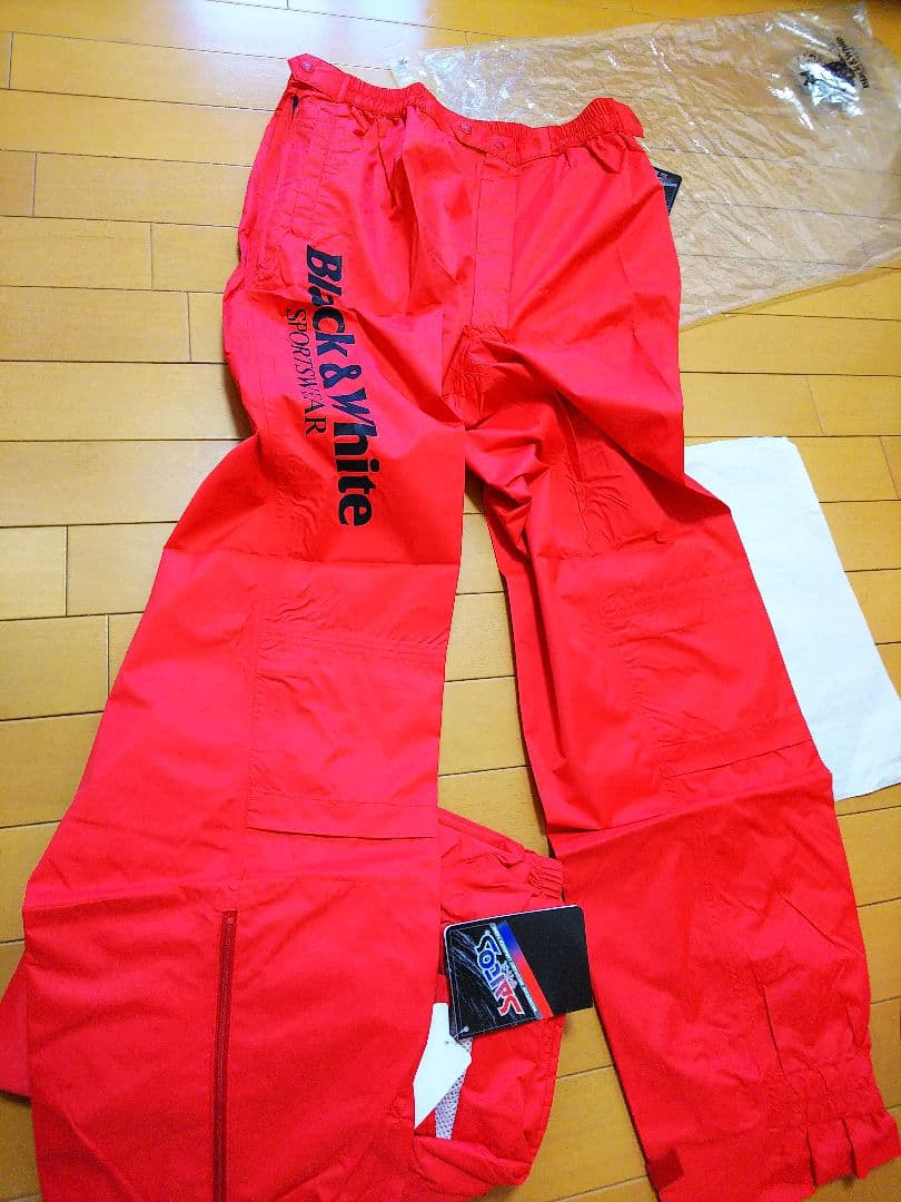 black&white sportswear スキーウェア