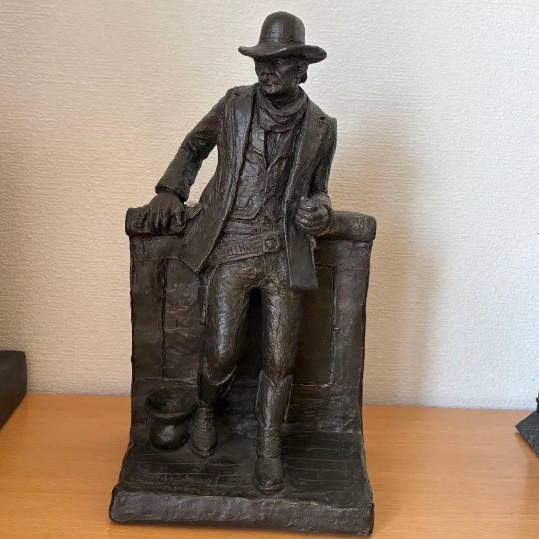彫刻家 マイケルガーマン氏作 アンティーク彫刻　アメリカンインテリア 持たれる男