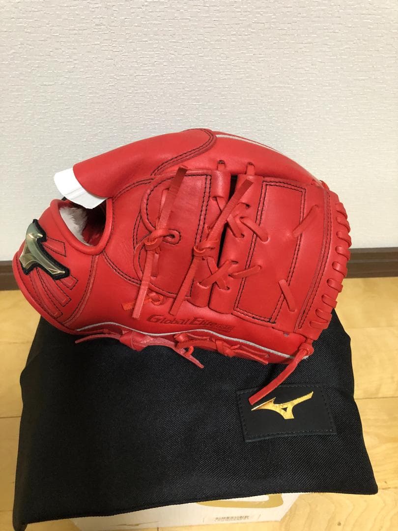 ほぼ新品 ミズノGlobal Elite 少年軟式用 カラー赤 サイズL