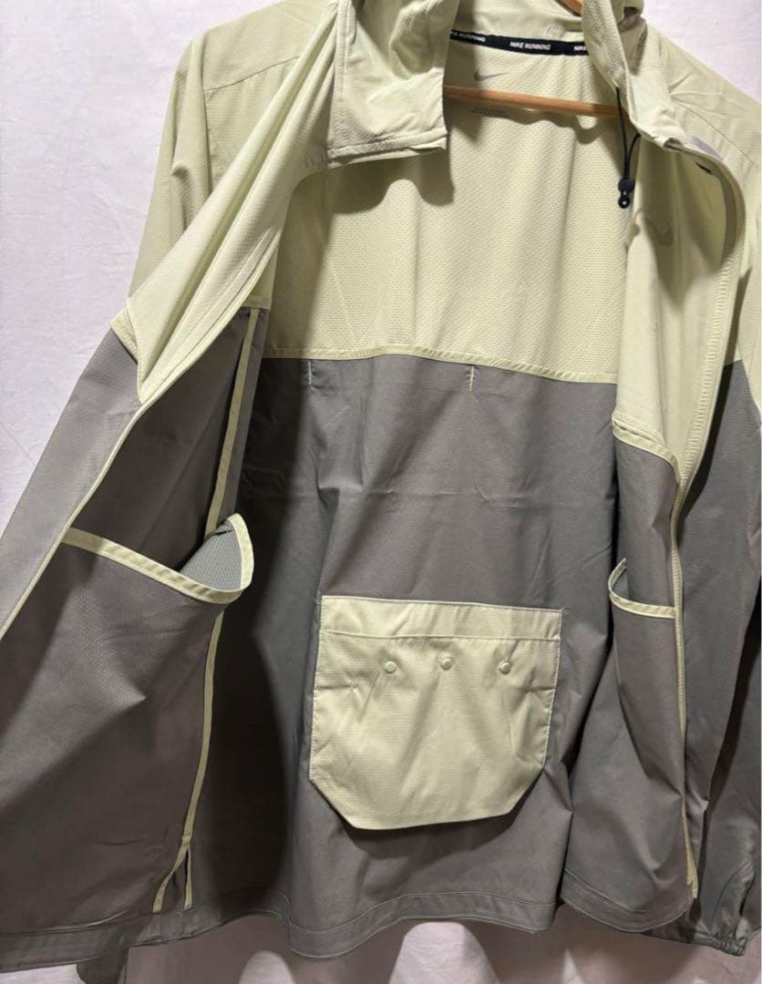 M ☆新品☆ ナイキ NIKE ウィンドランナー フーディ ランニングジャケット