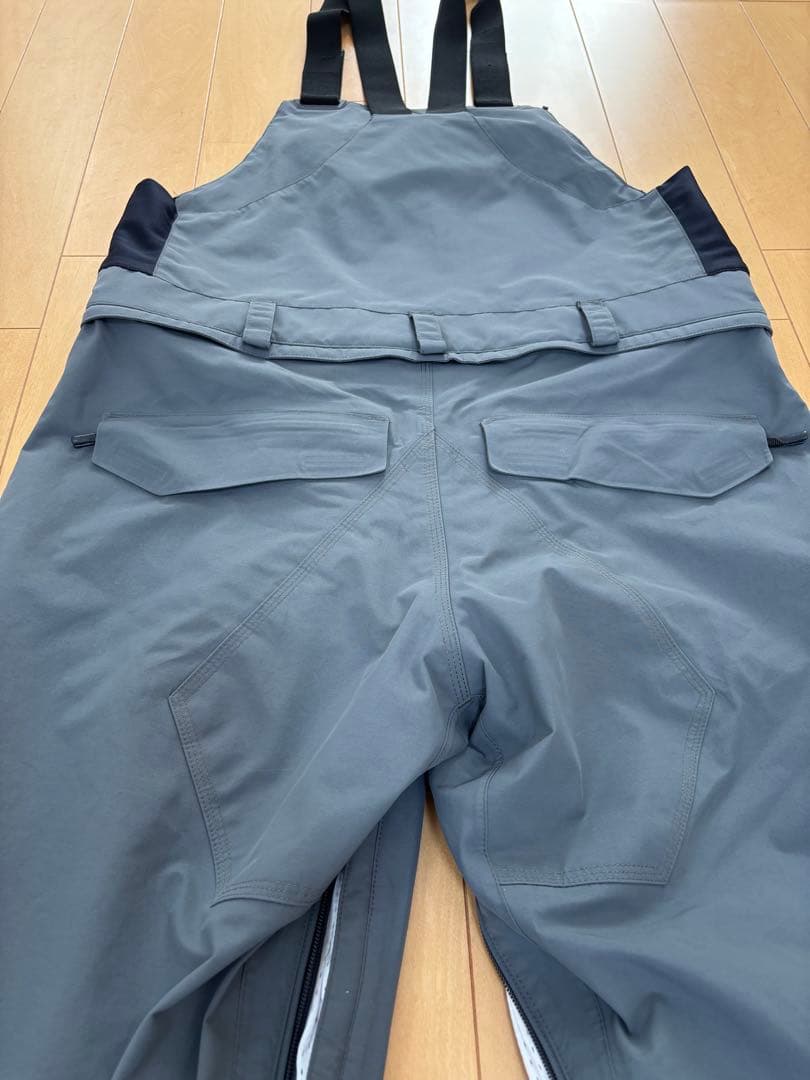 VOLCOM GORE-TEX スノーボードウェア　上下セット　ビブパンツ