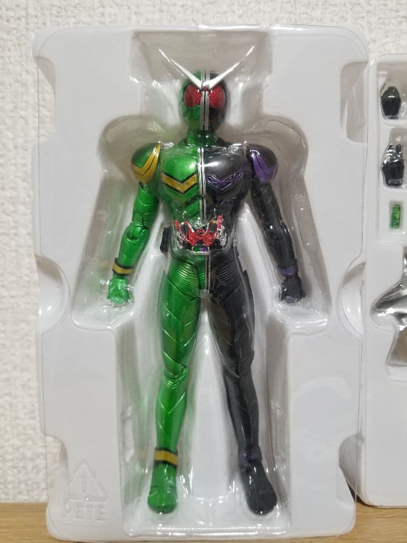 仮面ライダーW　真骨彫　サイクロンジョーカー