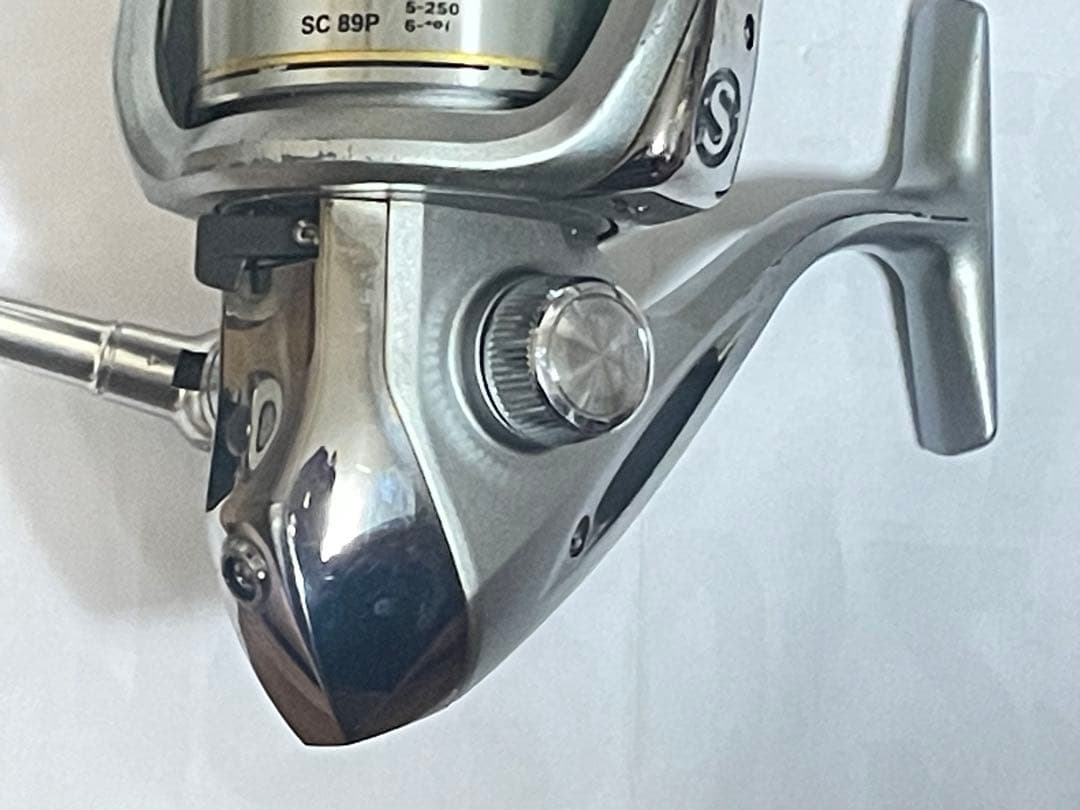 釣り　SHIMANO NAVI 8000 リール