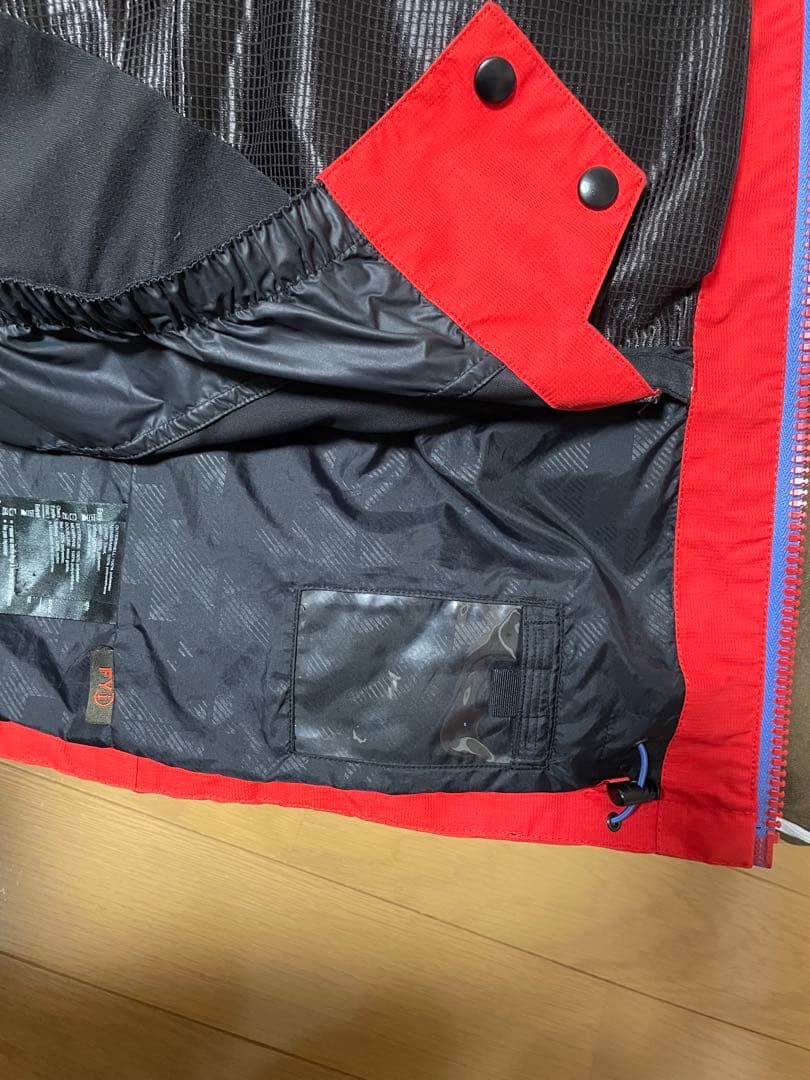[ak] BURTON GORE-TEX レッドジャケット S スノボ　バートン