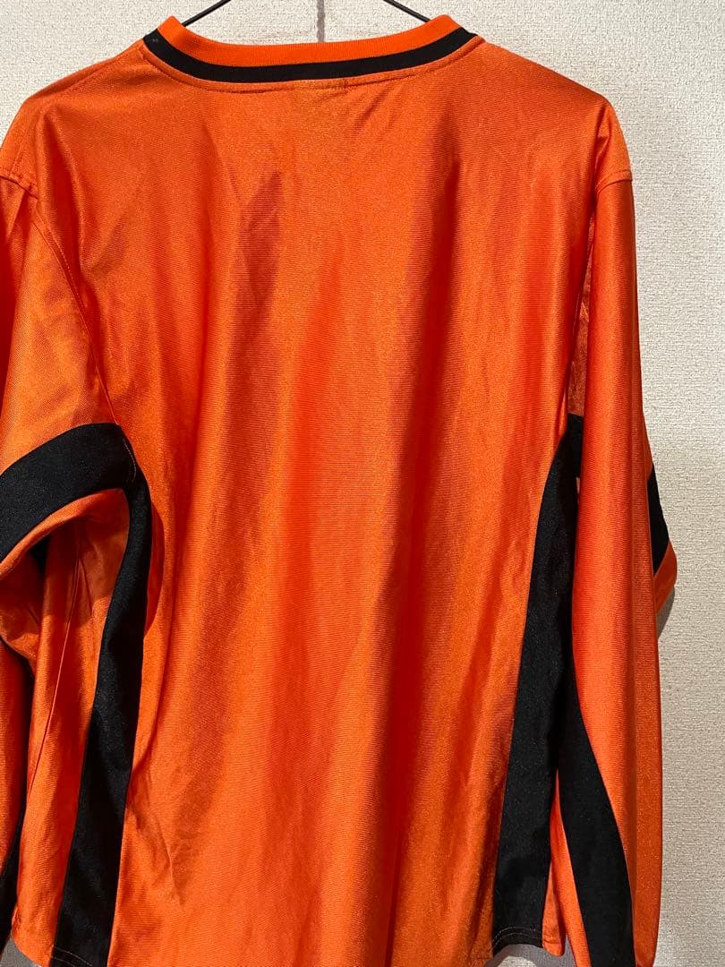 Nike オレンジ 長袖シャツ　ゲームシャツ