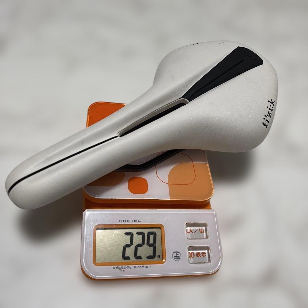 fizik Antares R3 ホワイトサドル k:ium レール フィジーク