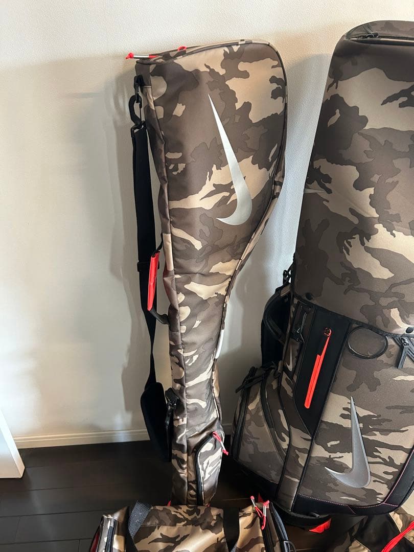 大幅値下げ　激レア　新品　Nike ナイキ　迷彩　ゴルフキャディー等フルセット