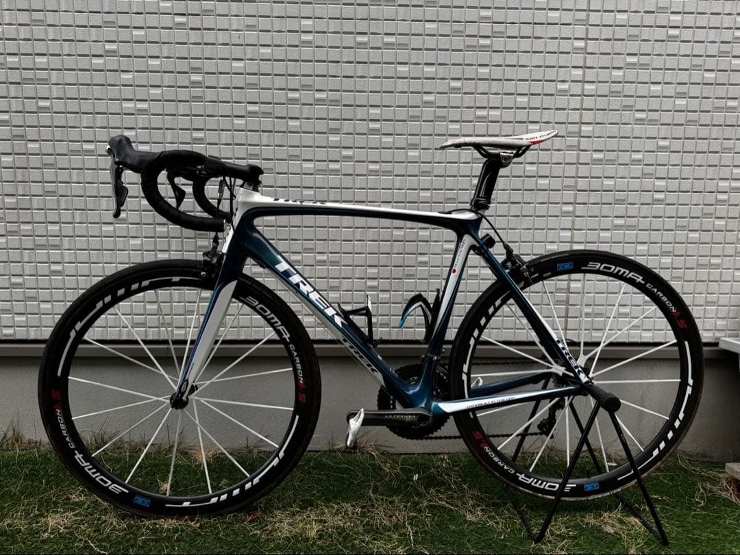 自転車本体 TREK Madone 6.9 Pro Glassit