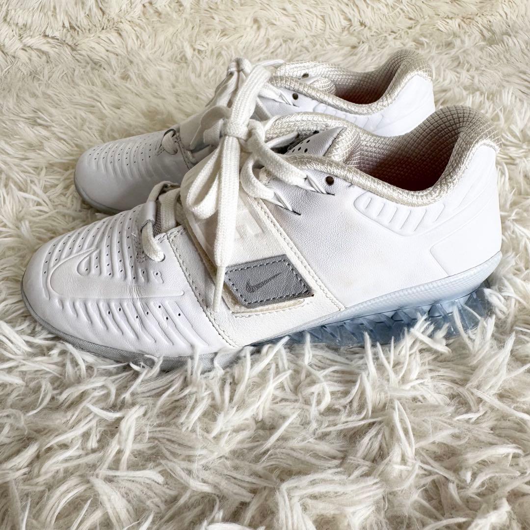 NIKEナイキ ロマレオス 3 ウェイトリフティングシューズ 23.5