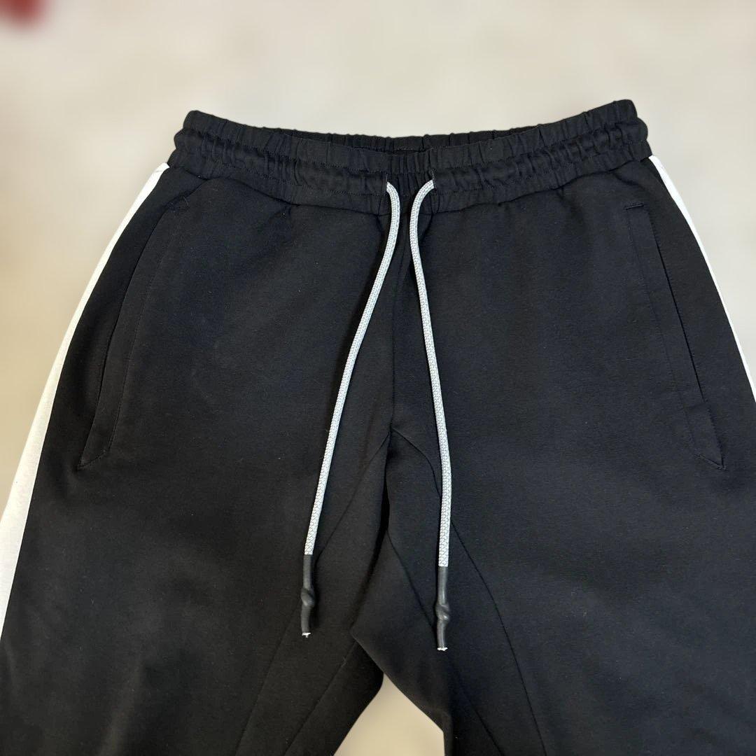 pvot ブラック スリムフィットパンツ ホワイトストライプ