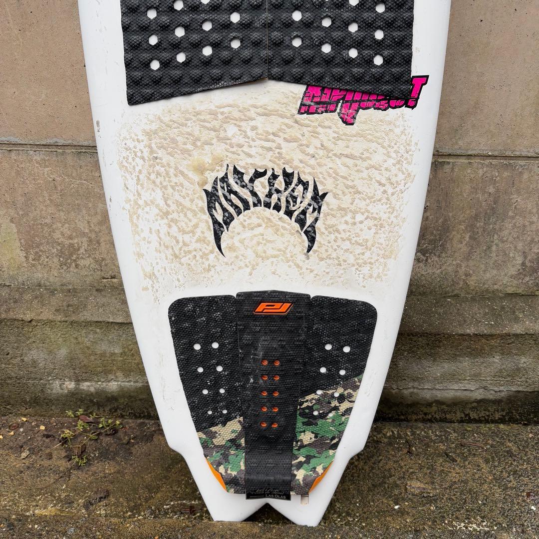 LOST MAYHEM placebo サーフボード　5'11 30.16L