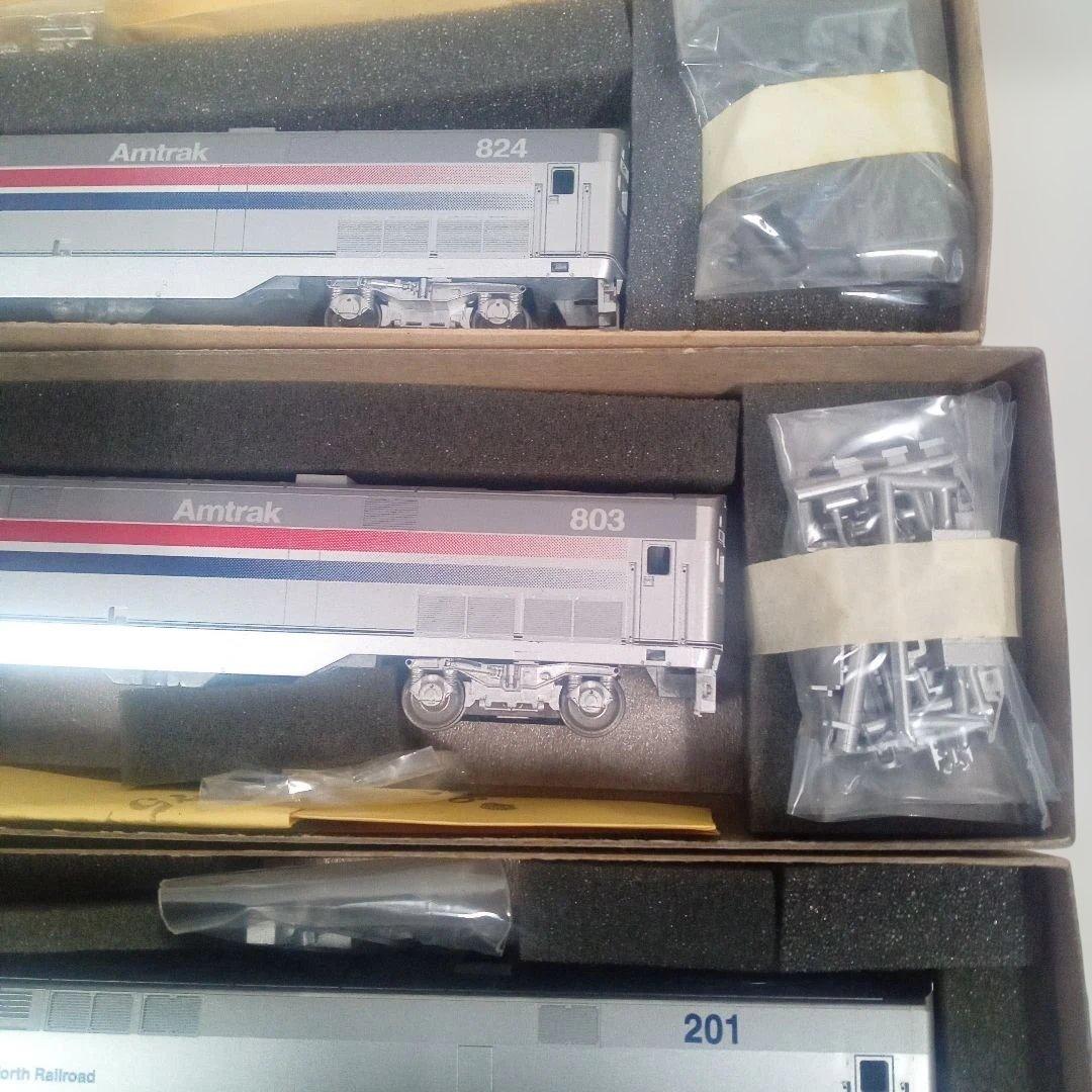 Athearn AMD-103 No.824、No.803、 P40　201