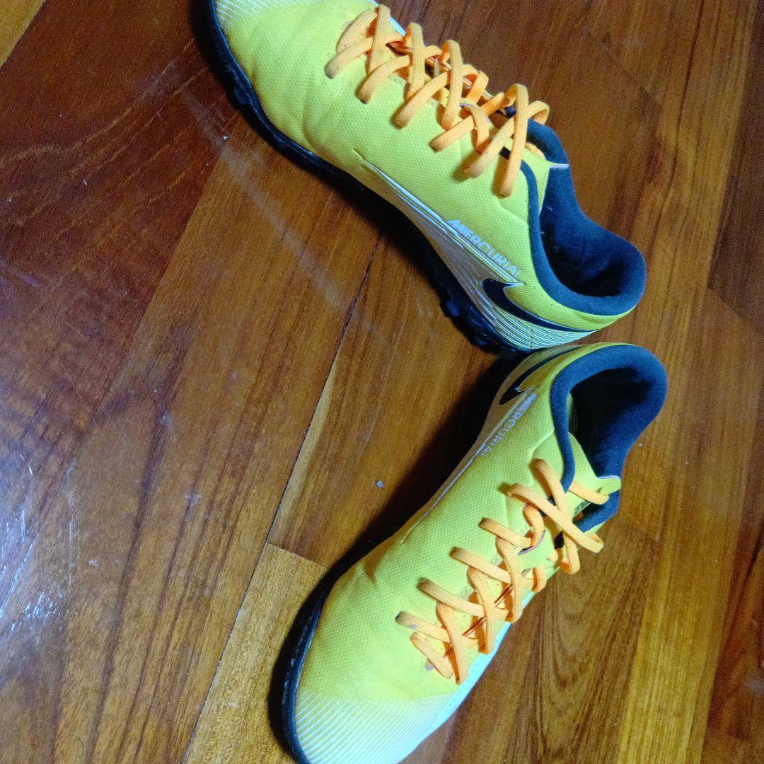 Nike フットサルシューズ イエロー/ホワイト