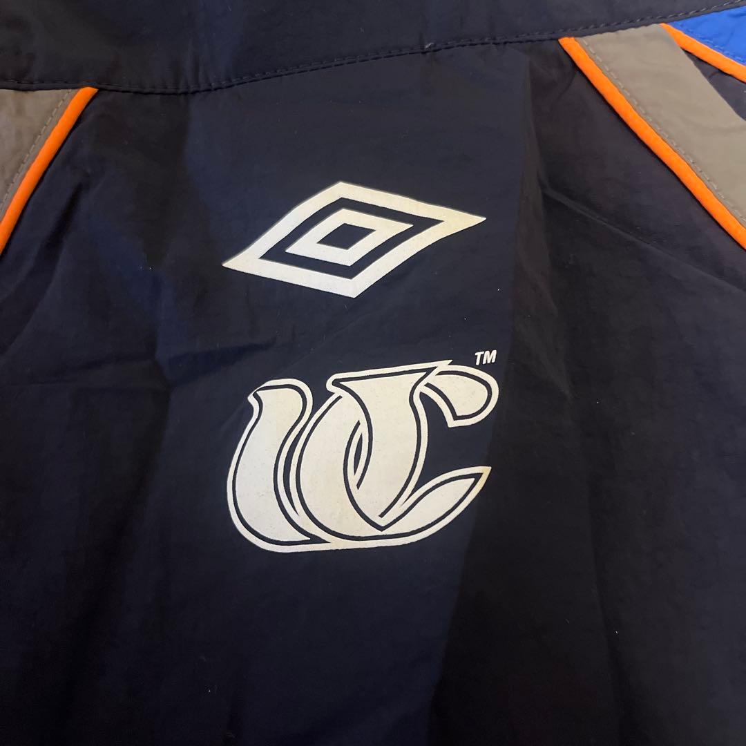 UMBRO 梅田サイファーネイビーウィンドブレーカー