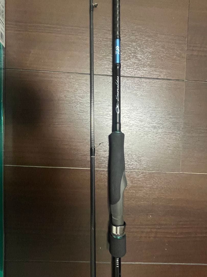 Emeraldas X 83ML エギングロッド