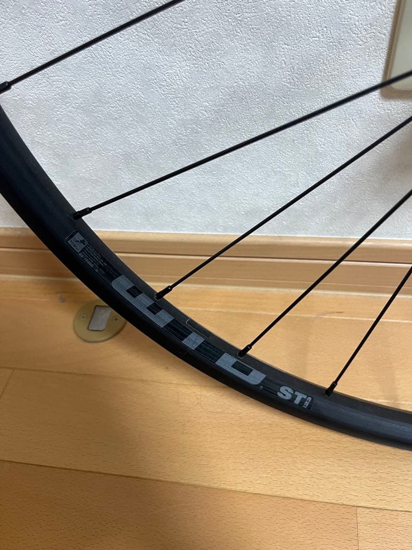 グラベル　完組ホイール