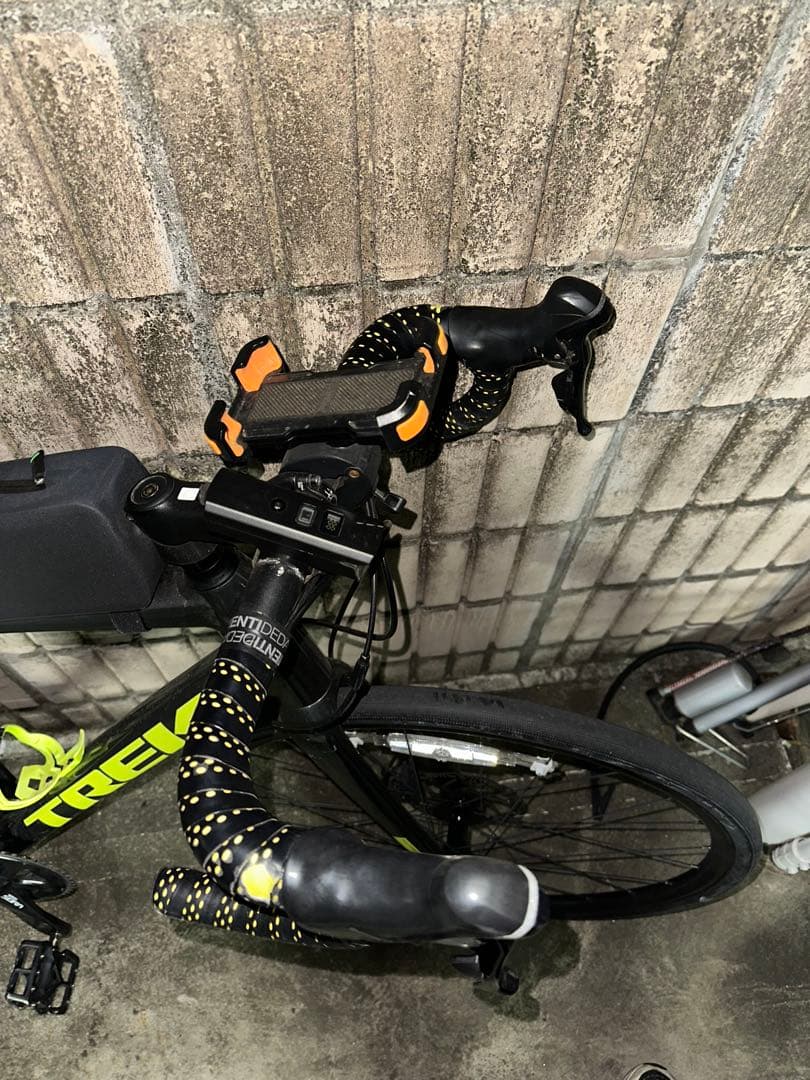 今週末セール‼️TREK ドマーネ AL3 56 グレー/イエロー