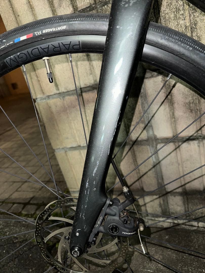 今週末セール‼️TREK ドマーネ AL3 56 グレー/イエロー